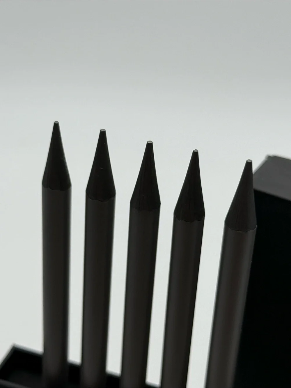 Karst sleek black